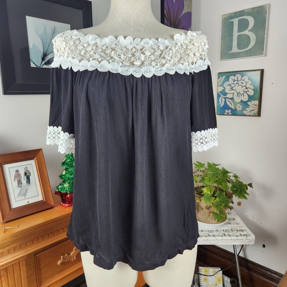 INC International Concepts Cold Shoulder Top S - Picture 1 of 5